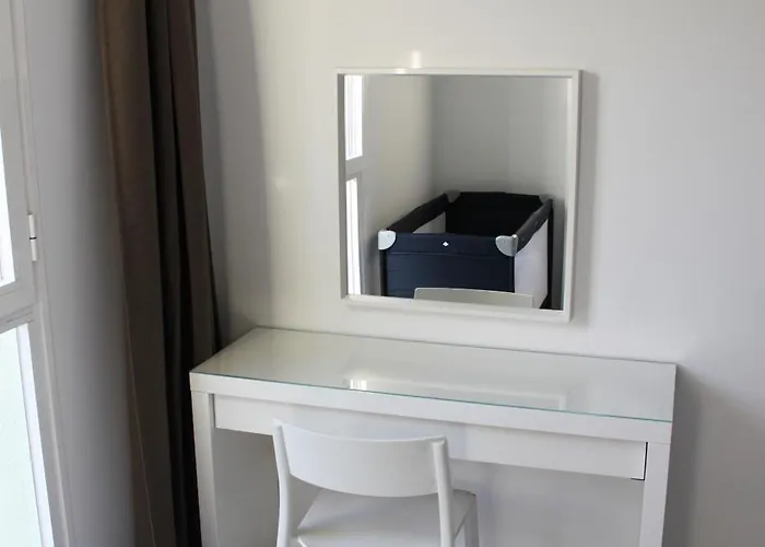 Modern 1 Bed Apartment, Minutes From The Appartamento El Médano