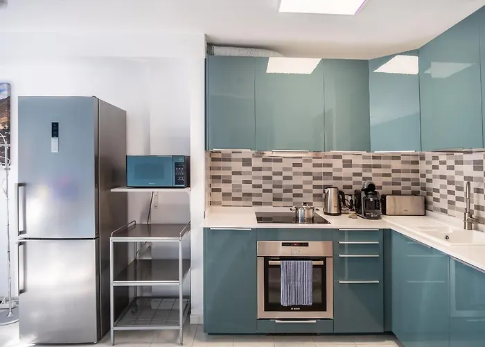 Modern 1 Bed Apartment, Minutes From The El Médano