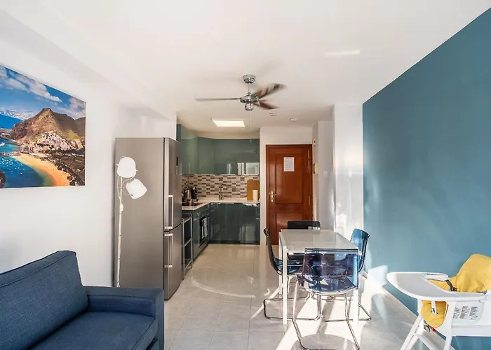 公寓 Modern 1 Bed Apartment, Minutes From The 厄尔梅达诺